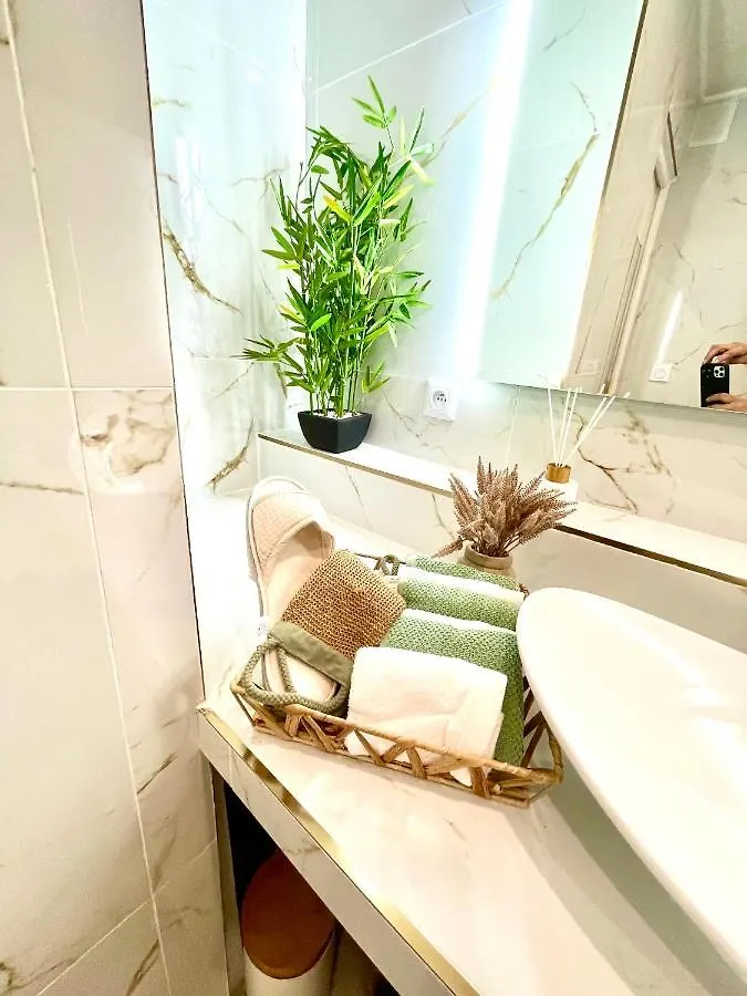 アパート Spacious Loft, Duplex, Old Town, 3 Bedrooms - Easy Check-In ニース フランス